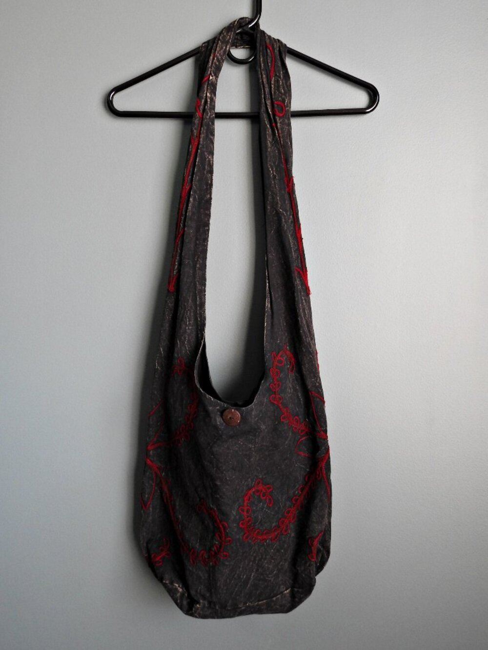 The Collection Royal Gray & Red Bohemian Shoulder Bag with Slouchy Design